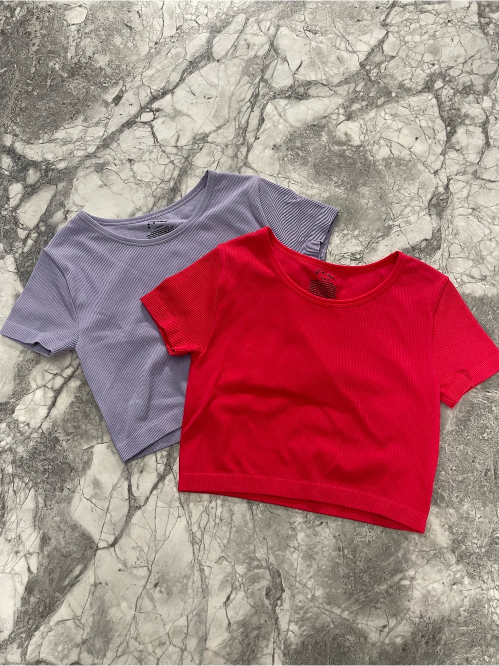 art class Short Sleeve Crop Tees - Red & Lavender